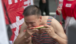 网红 吃瓜群众图,揭秘网络舆论场众生相